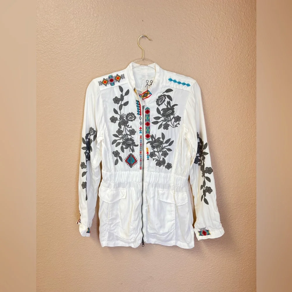 Johnny Was Milton Floral Zip Up Embroidered Lightweight Jacket Size XS - Picture 2 of 15